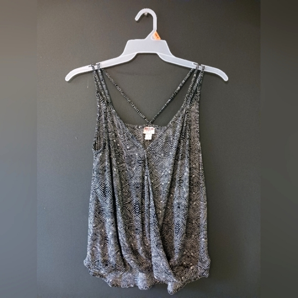 MOSSIMO SUPPLY CO. WOMEN'S SMALL BLACK AND WHITE TANK TOP